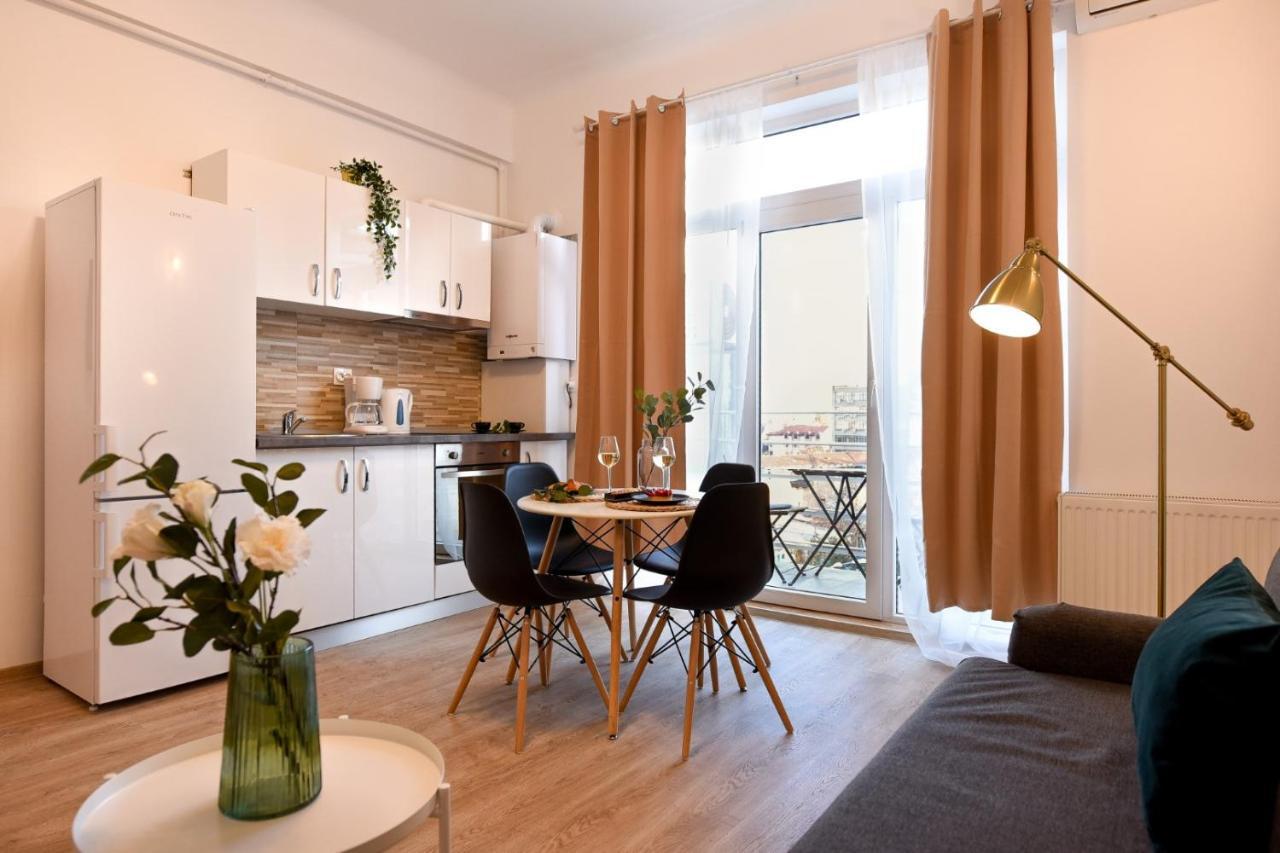 Cozy 1Br Escape - Apartment With Charming Balcony Near Universitate 부쿠레슈티 외부 사진